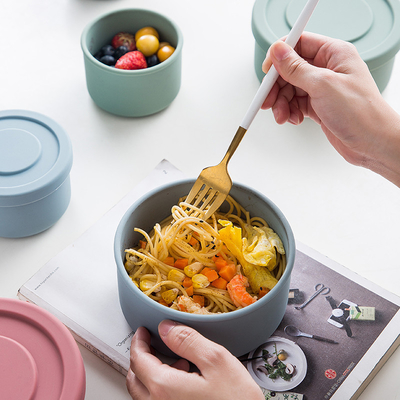 Portable Silicone Food Storage Containers Leakproof Heat Resistant Lunch Box ODM